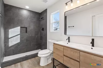 707 S 13th Street, Temple, TX 76504 - Photo 16