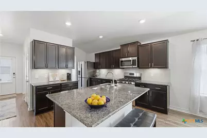 6429 Hoffman Plain, San Antonio, TX 78252 - Photo 4