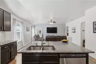 6429 Hoffman Pln, San Antonio, TX 78252 - Photo 14