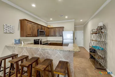 1247 Gruene Road #203, New Braunfels, TX 78130 - Photo 4