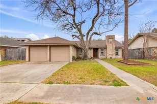 110 Rio Vista Dr, Victoria, TX 77904 - Photo 2