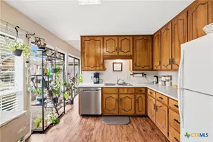 110 Rio Vista Dr, Victoria, TX 77904 - Photo 16