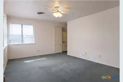 304 Rattan Drive, Victoria, TX 77901 - Photo 6