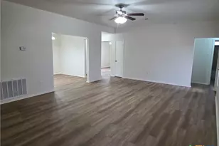 24 McFaddan Ln, Temple, TX 76502 - Photo 8