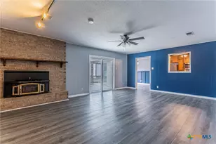 105 E Upshaw Ave, Temple, TX 76501 - Photo 4