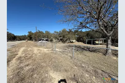 618 W Clark Street, Canyon Lake, TX 78133 - Photo 4