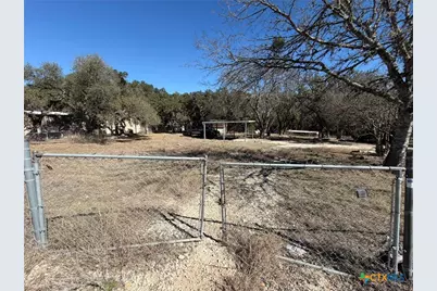 618 W Clark Street, Canyon Lake, TX 78133 - Photo 6
