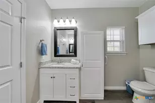 320 Holly Ave, Luling, TX 78648 - Photo 16