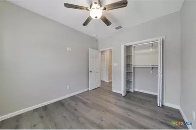 320 Holly Avenue, Luling, TX 78648 - Photo 18