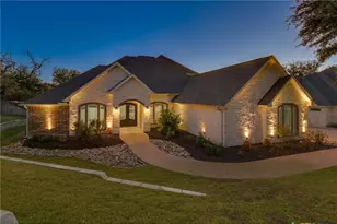 1729 Las Lomas Ct, Temple, TX 76502 - Photo 2