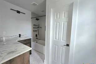 1005 Bridge St, Lampasas, TX 76550 - Photo 30