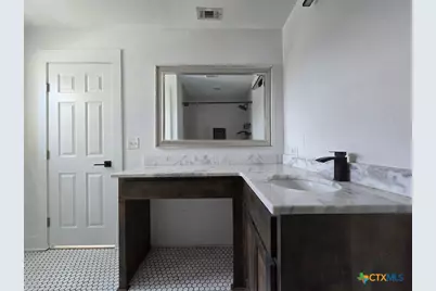 1005 Bridge Street, Lampasas, TX 76550 - Photo 28