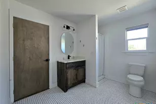 1005 Bridge St, Lampasas, TX 76550 - Photo 18