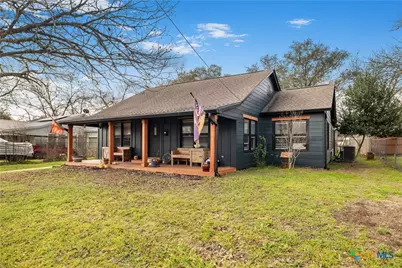 411 N La Grange Street, Hallettsville, TX 77964 - Photo 2