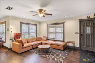 411 N La Grange St, Hallettsville, TX 77964 - Photo 4