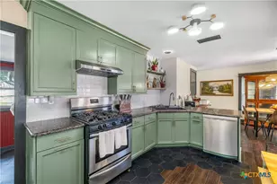 411 N La Grange St, Hallettsville, TX 77964 - Photo 10