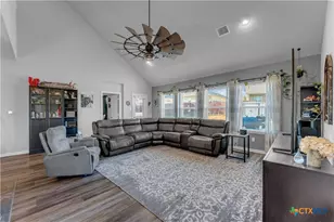 637 Donegal Ln, Georgetown, TX 78626 - Photo 10