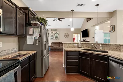 11 E Aztec Lane, Belton, TX 76513 - Photo 12