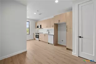 634 Central Pkwy, New Braunfels, TX 78130 - Photo 8