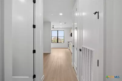 634 Central Parkway #1212, New Braunfels, TX 78130 - Photo 2