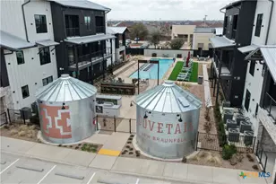 634 Central Pkwy, New Braunfels, TX 78130 - Photo 1