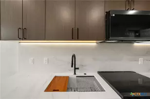 630 Central Pkwy, New Braunfels, TX 78130 - Photo 6