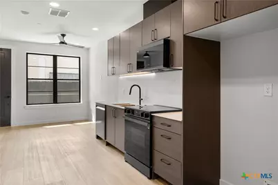 630 Central Parkway #1113, New Braunfels, TX 78130 - Photo 4