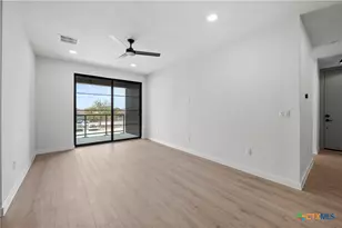 634 Central Pkwy, New Braunfels, TX 78130 - Photo 8