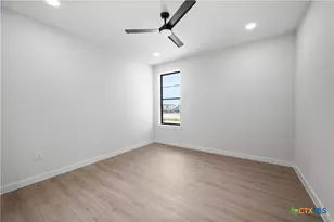 634 Central Pkwy, New Braunfels, TX 78130 - Photo 10