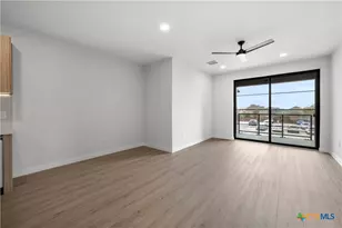 634 Central Pkwy, New Braunfels, TX 78130 - Photo 6