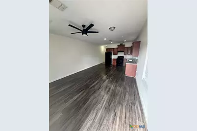 203 Palmwood Drive #B, Victoria, TX 77901 - Photo 2