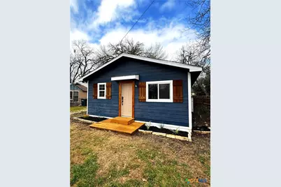 1848 W Bridge Street, New Braunfels, TX 78130 - Photo 1