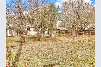 1314 Gardien Street, Gonzales, TX 78629 - Photo 18