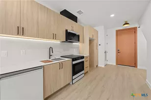 630 Central Pkwy, New Braunfels, TX 78130 - Photo 4