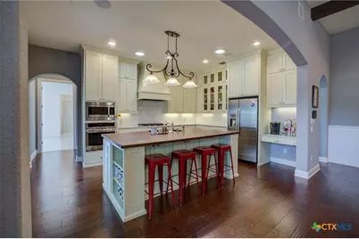 112 Westin Hills, New Braunfels, TX 78132 - Photo 6