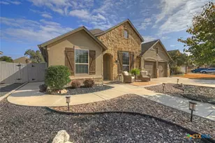 1404 Pioneer Dr, New Braunfels, TX 78132 - Photo 1