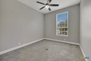 1404 Pioneer Dr, New Braunfels, TX 78132 - Photo 8