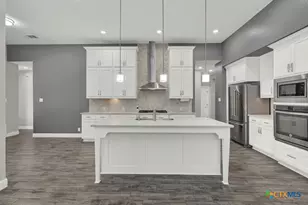 1404 Pioneer Dr, New Braunfels, TX 78132 - Photo 6