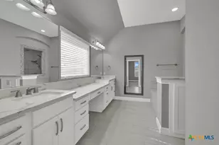 1404 Pioneer Dr, New Braunfels, TX 78132 - Photo 32