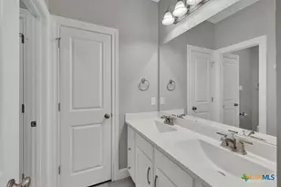 1404 Pioneer Dr, New Braunfels, TX 78132 - Photo 12