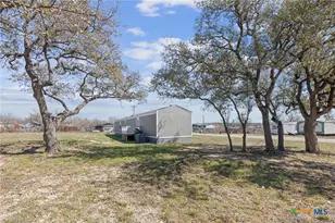 606 W Lampasas St, Lometa, TX 76853 - Photo 4