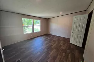 269 E Clark St, Canyon Lake, TX 78133 - Photo 14