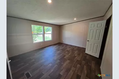 269 E Clark Street, Canyon Lake, TX 78133 - Photo 8