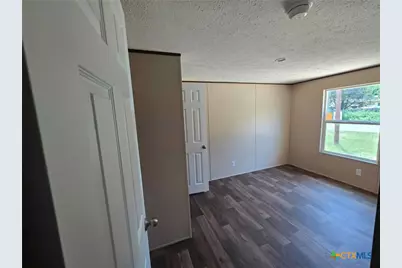 269 E Clark Street, Canyon Lake, TX 78133 - Photo 20