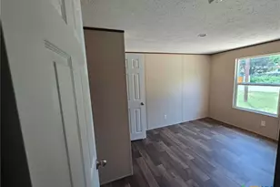 269 E Clark St, Canyon Lake, TX 78133 - Photo 20