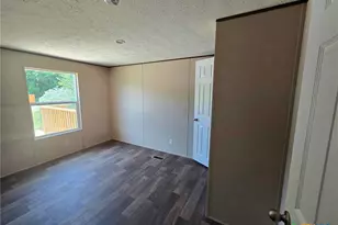 269 E Clark St, Canyon Lake, TX 78133 - Photo 16