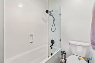 410 Downing St, Belton, TX 76513 - Photo 20