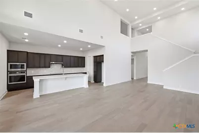247 White Oak, Castroville, TX 78009 - Photo 8
