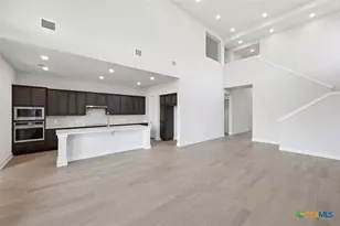 247 White Oak, Castroville, TX 78009 - Photo 8