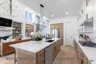 247 White Oak, Castroville, TX 78009 - Photo 8